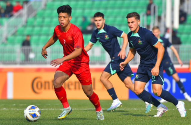 bunmathan-u20-viet-nam-kieu-gi-cung-bi-iran-lam-cho-tinh-mong-trinh-kem-ma-mo-du-world-cup