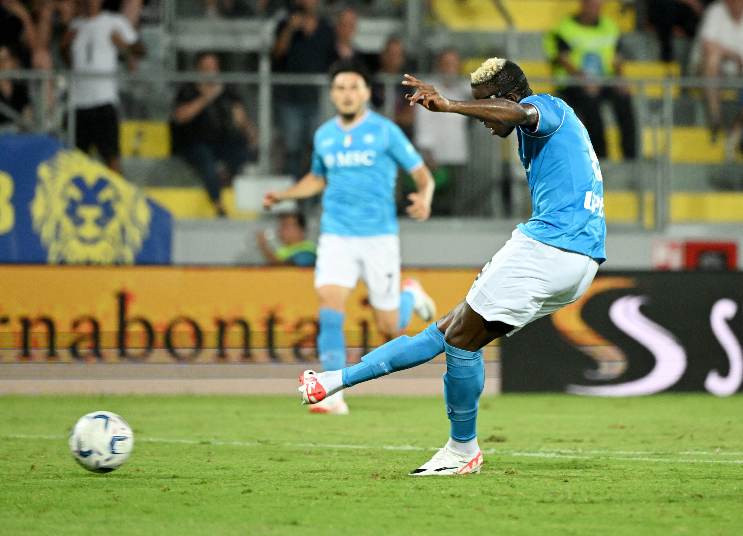 frosinone-vs-napoli-2330-19-08-91649.jpg