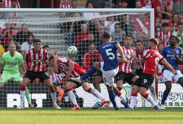 Southampton vs Ipswich Town (21:00 – 21/09)